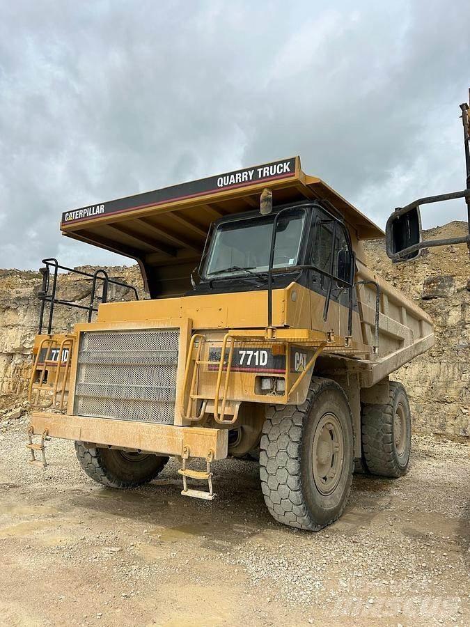 CAT 771D Site dumpers