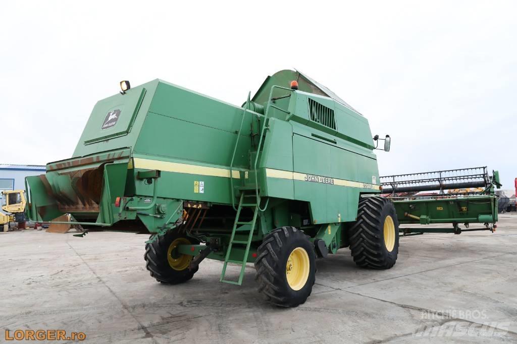 John Deere 2266 E Combine harvesters