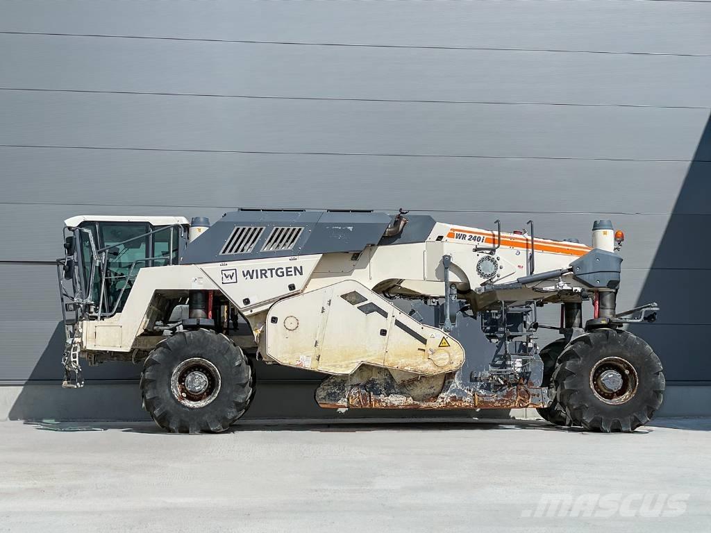 Wirtgen WR 240I Asphalt recycling