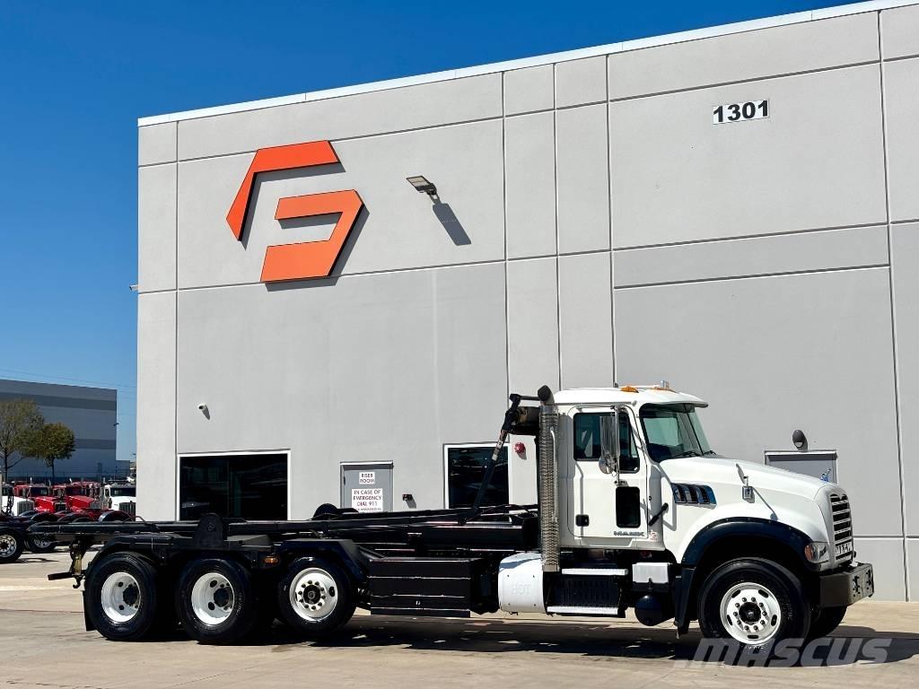 Mack CV 713 Prime Movers
