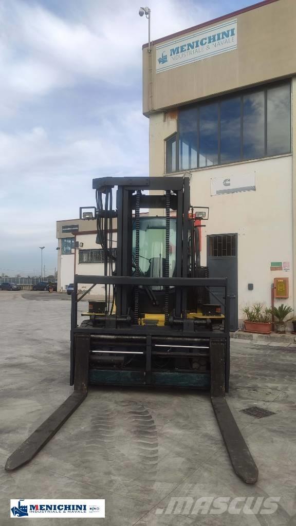 Hyster 9.00XM Diesel trucks