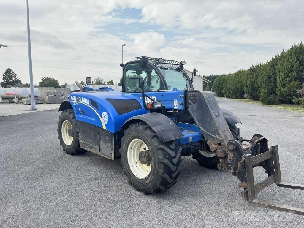 New Holland LM7.35 Telehandlers
