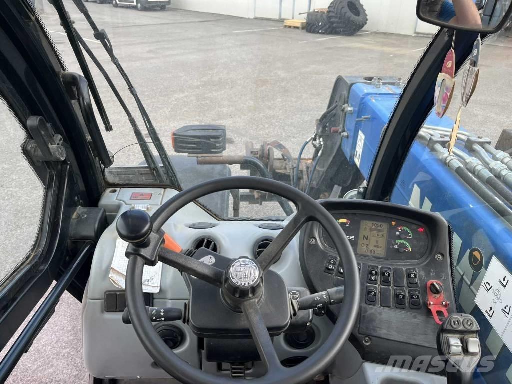 New Holland LM7.35 Telehandlers