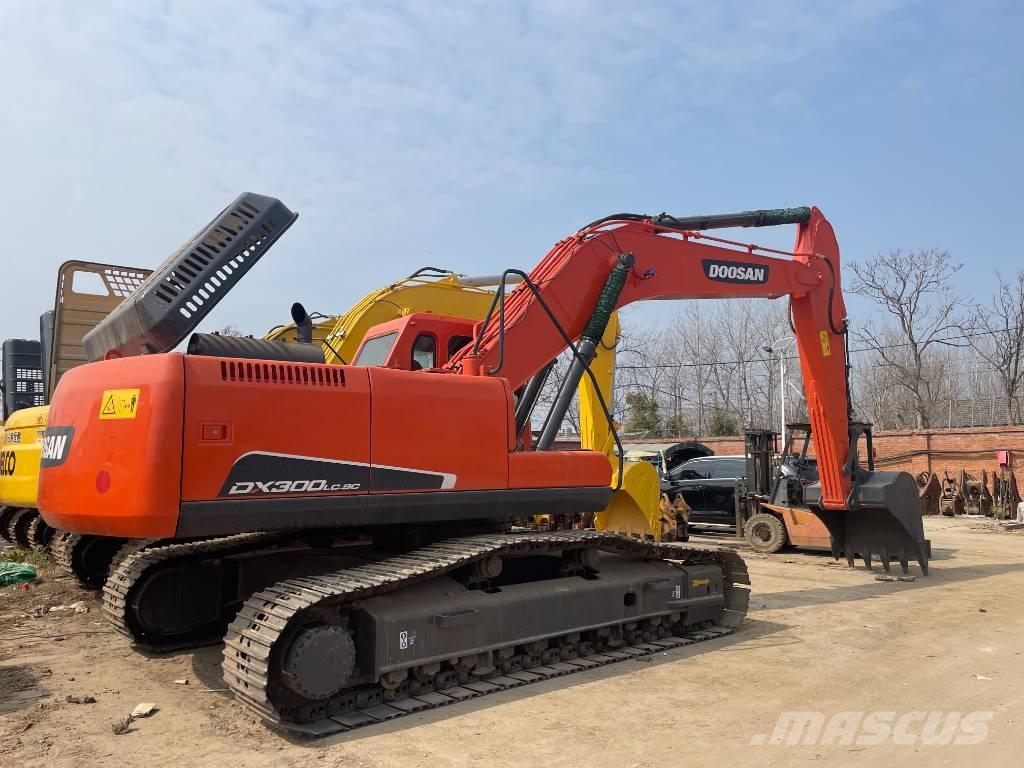 Doosan DX 300 Crawler excavators