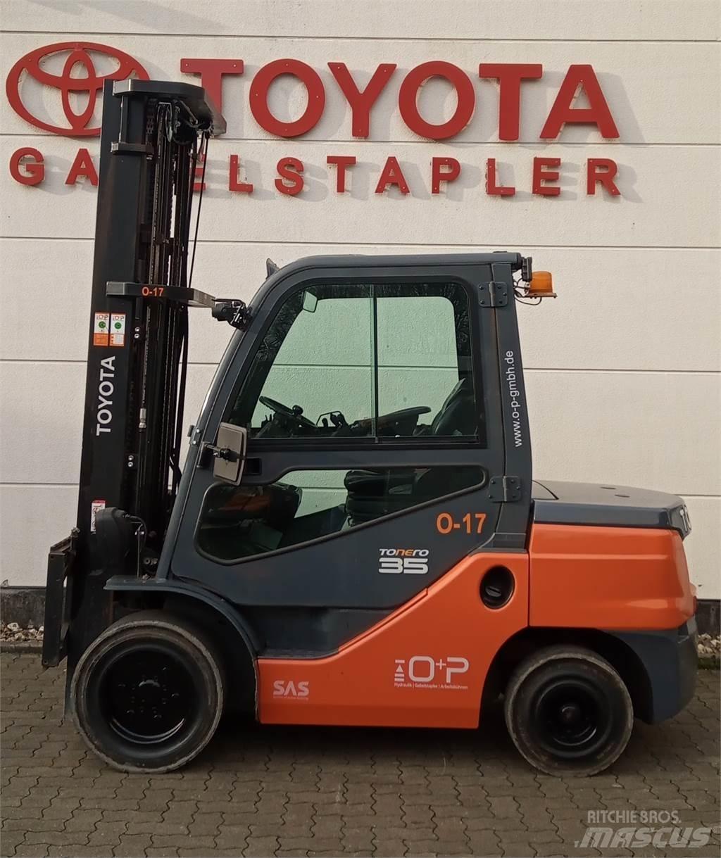 Toyota 52-8FDJF35 Diesel trucks