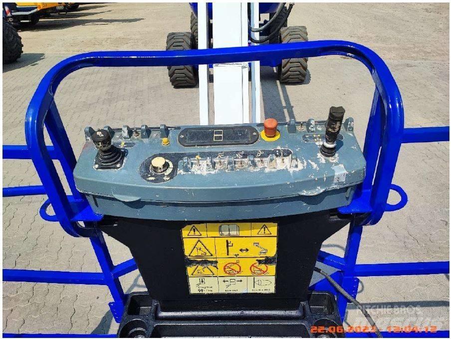 JLG 800 AJ Articulated boom lifts