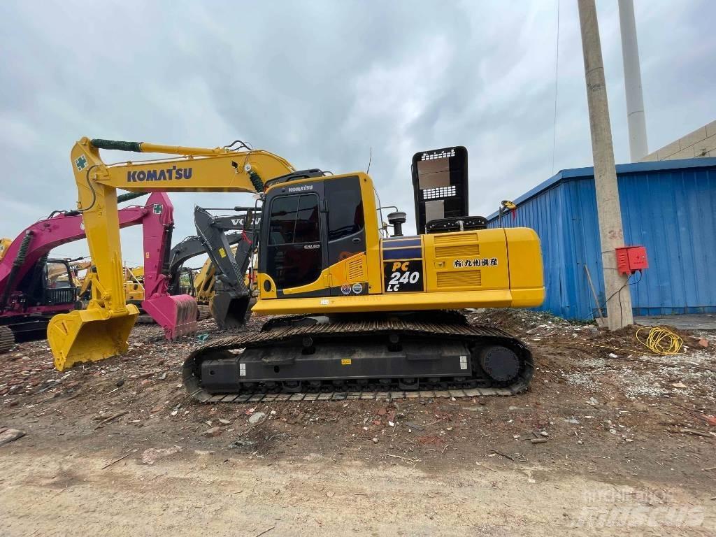 Komatsu PC 240 Crawler excavators