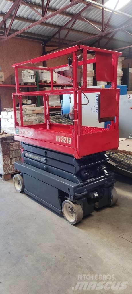 SkyJack Sjiii3219 Scissor lifts