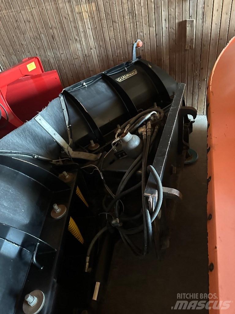 Gradmeko 320 v Snow blades and plows