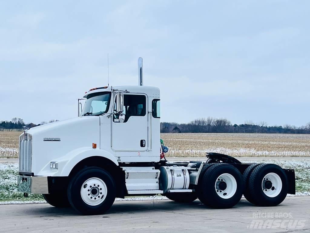 Kenworth T 800 Prime Movers