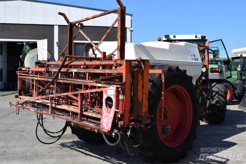 Holder N250 Trailed sprayers