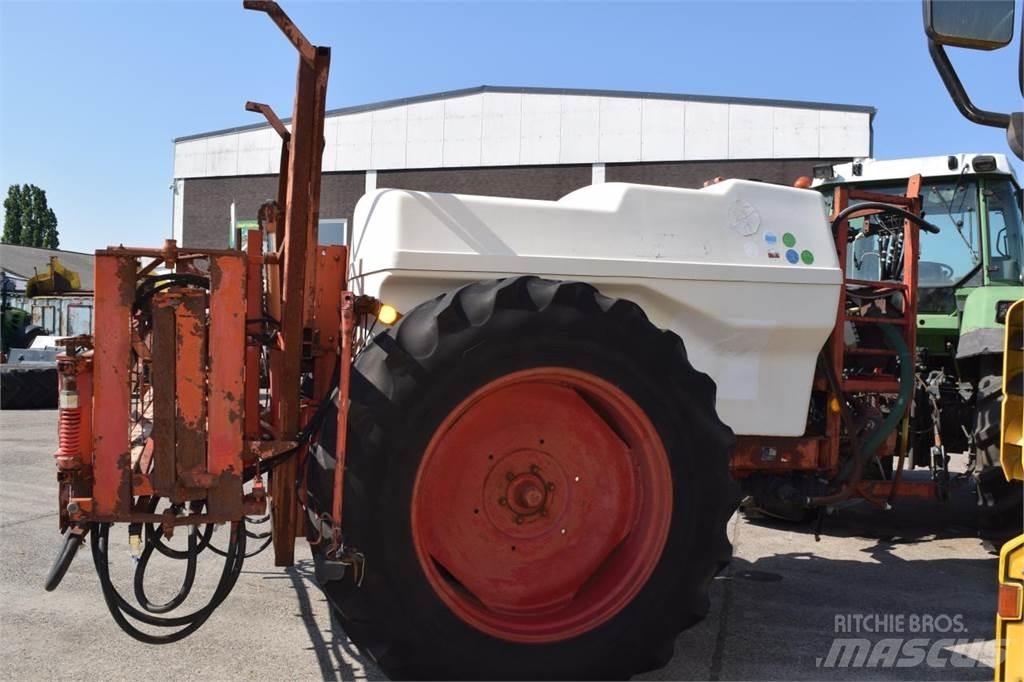 Holder N250 Trailed sprayers