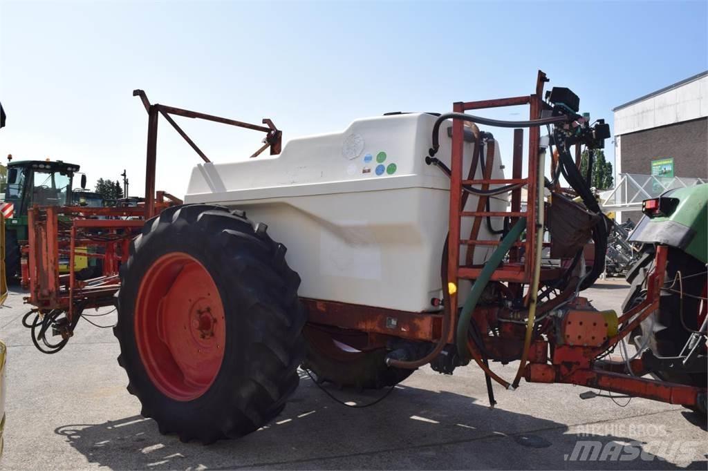 Holder N250 Trailed sprayers