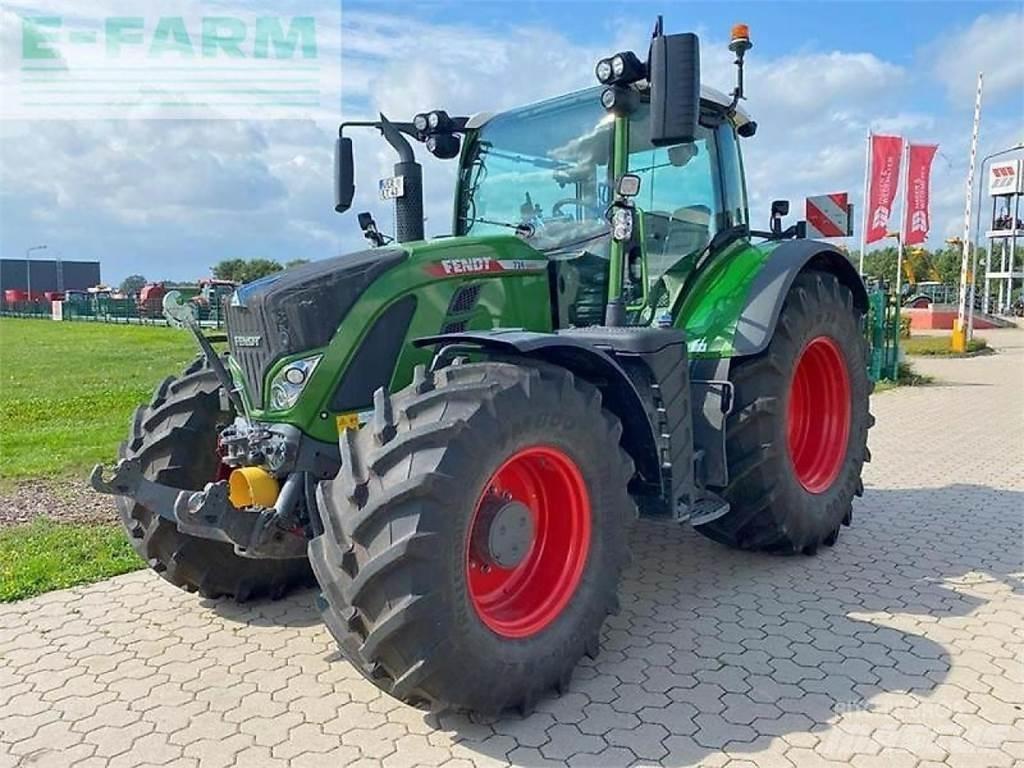 Fendt 724 profi+ Tractors