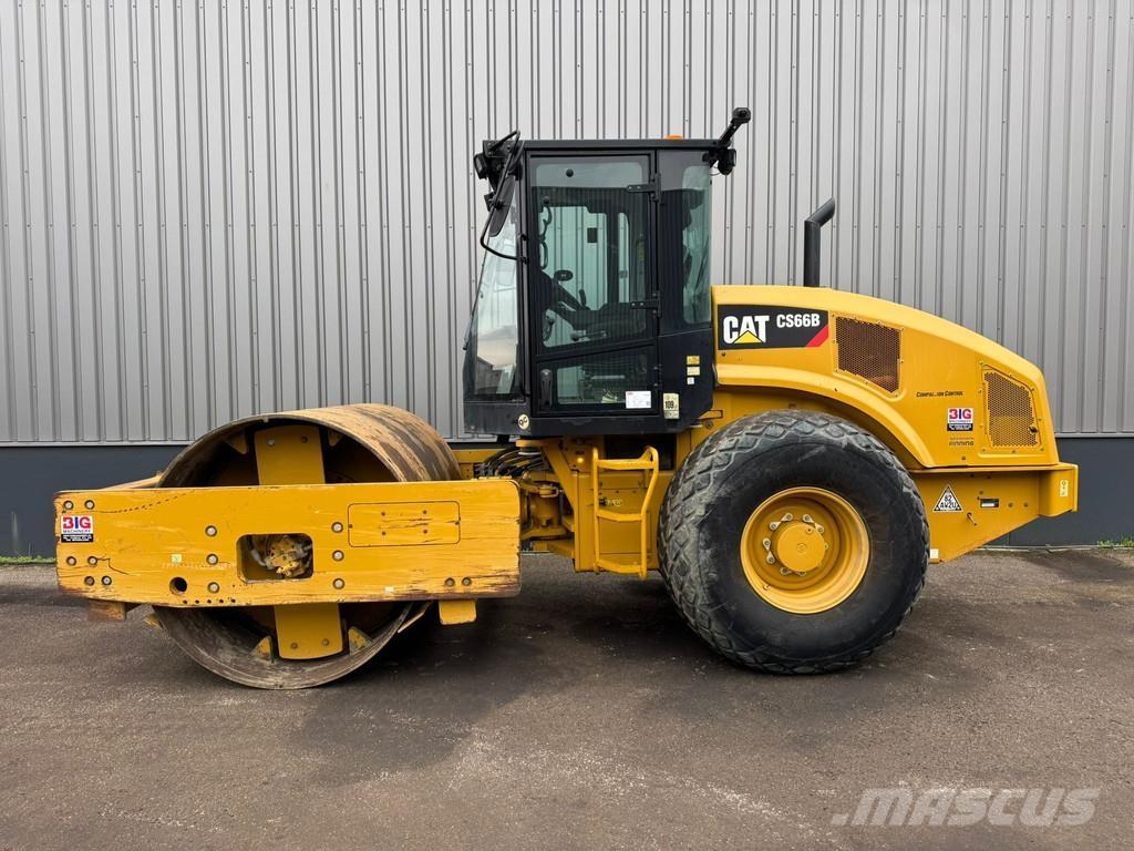 CAT CS66B Single drum rollers