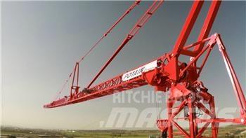 Potain IGO T130 Tower cranes