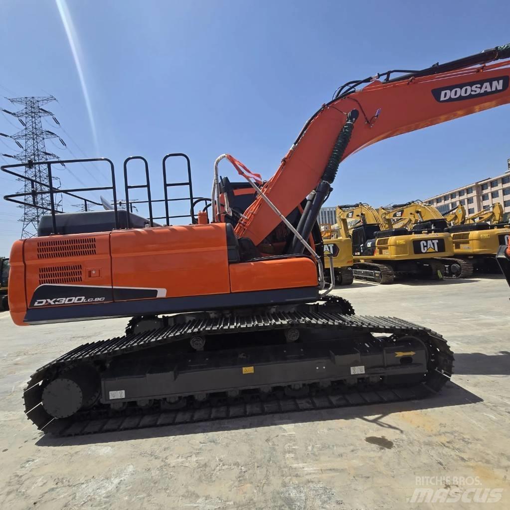 Doosan DX 300 LC Mini excavators < 7t (Mini diggers)