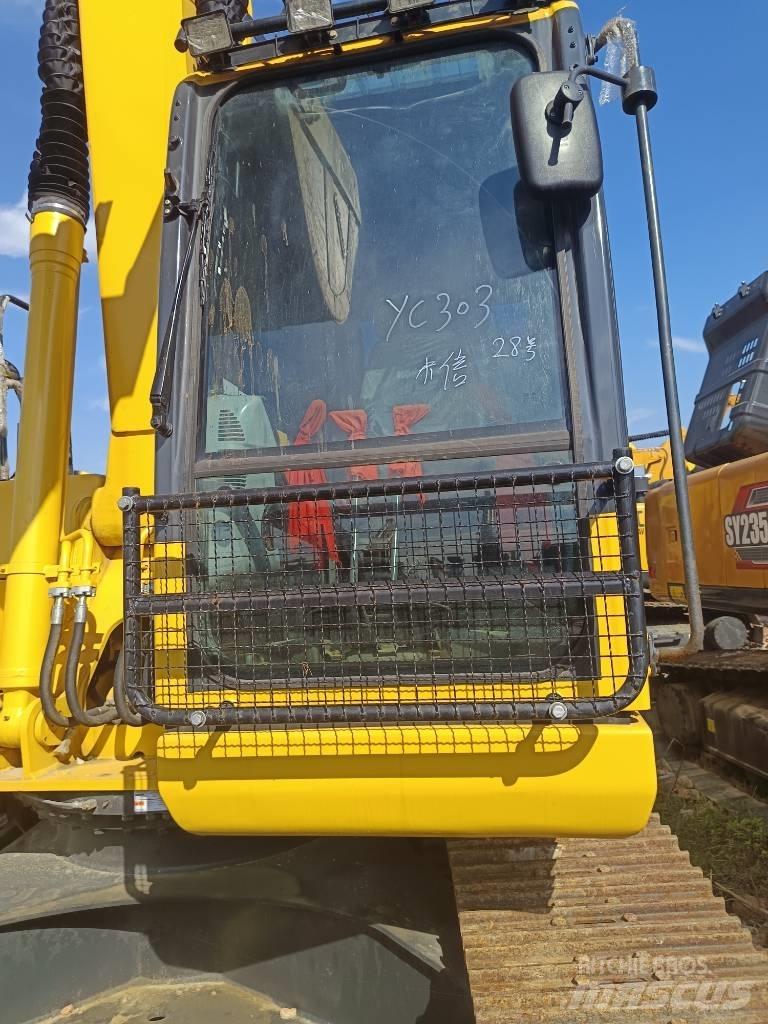 Komatsu PC 200 Crawler excavators