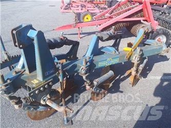 Överum B387 Ploughs