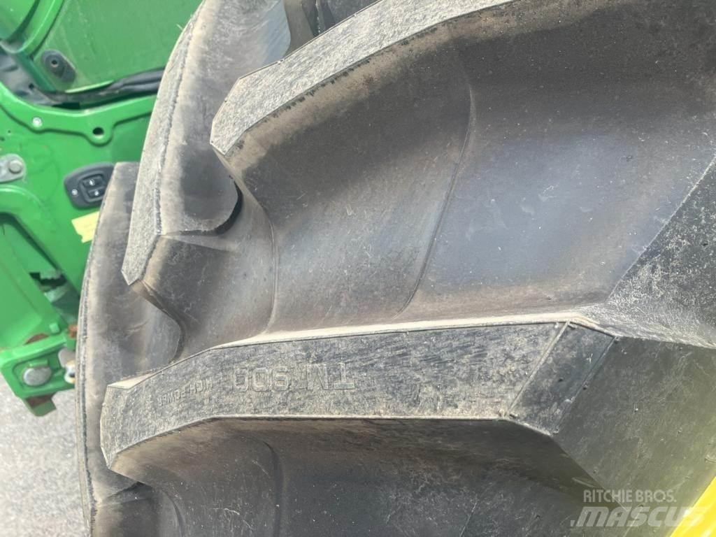 John Deere 6250R Tractors