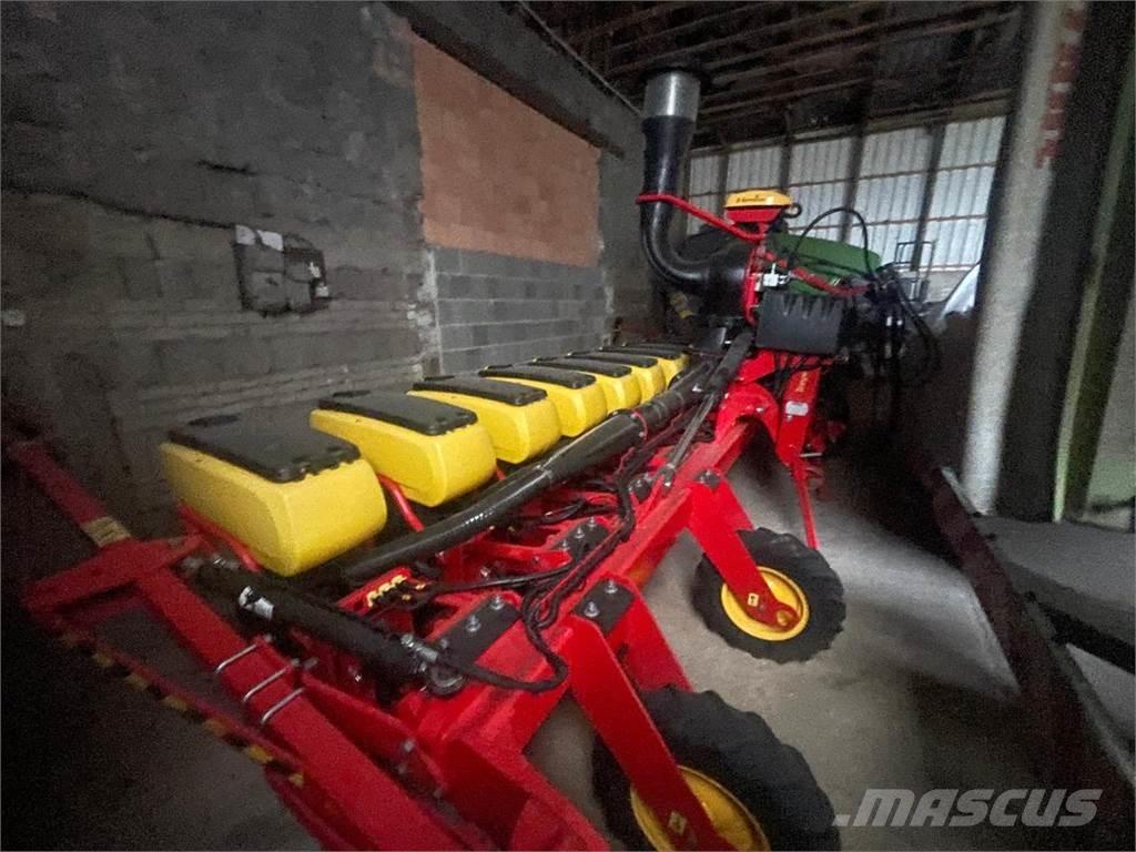 Väderstad TPV 12 Sowing machines