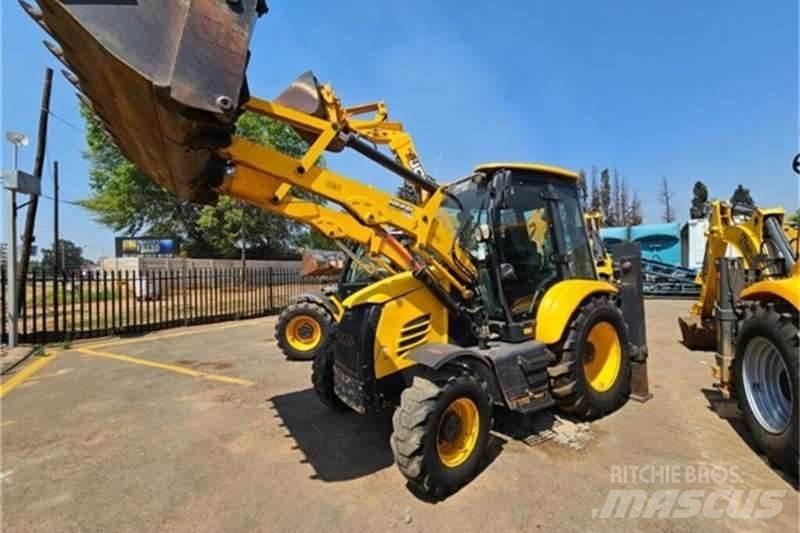 Dezzi CMI 4X4 TLB Backhoe