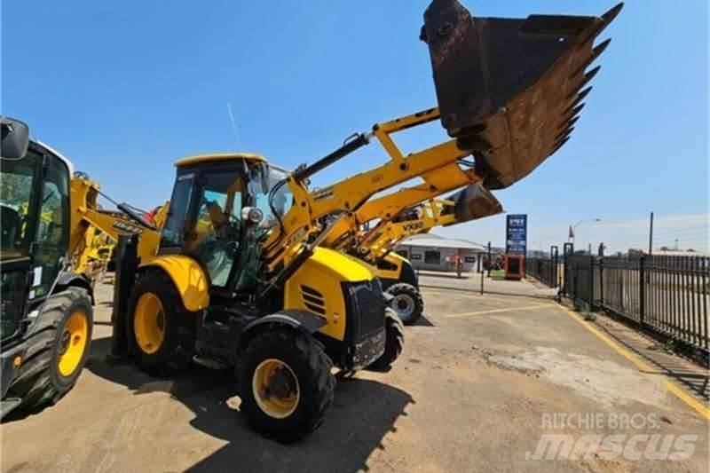 Dezzi CMI 4X4 TLB Backhoe