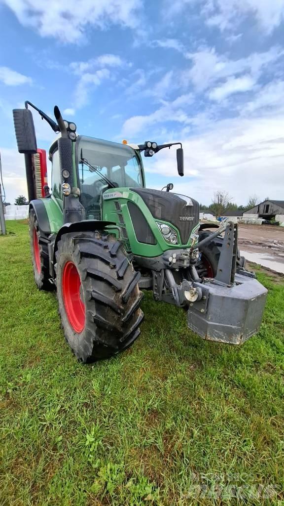 Fendt 516 Vario Tractors
