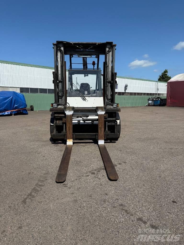 SMV 11-915 AV Diesel trucks