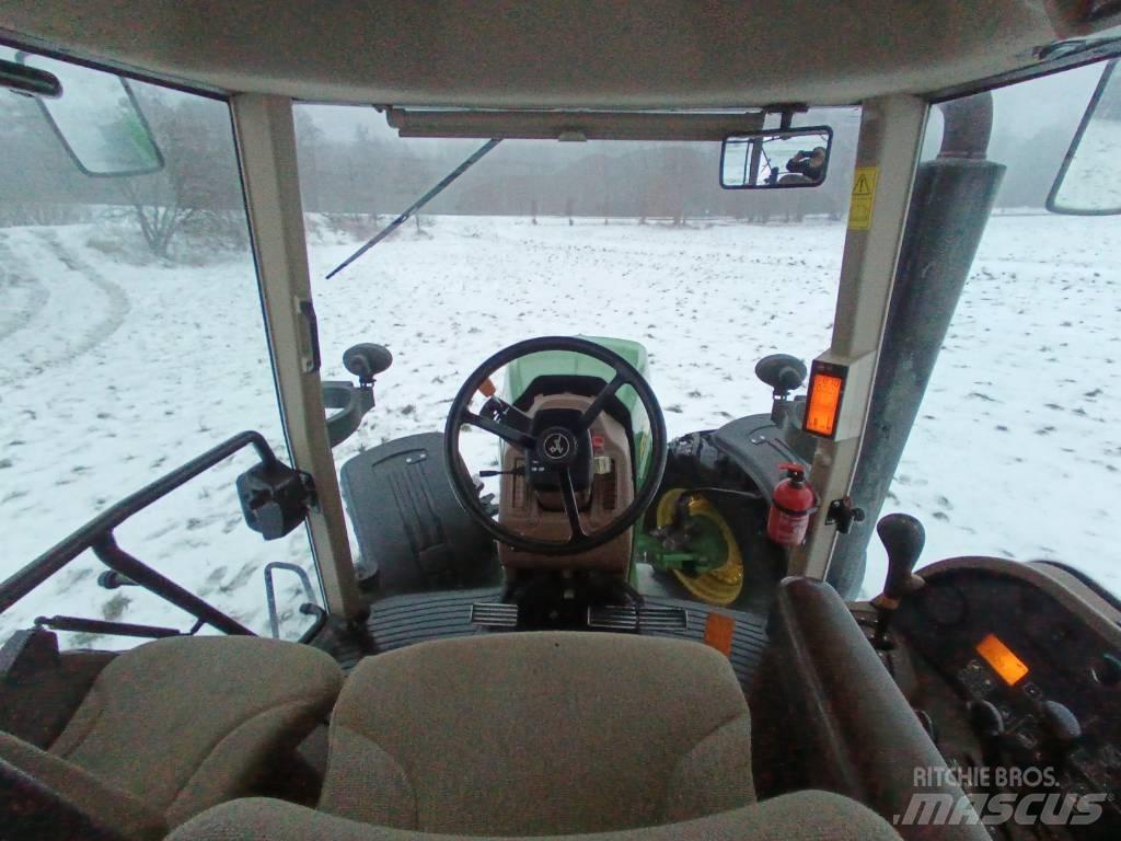 John Deere 7820 Tractors