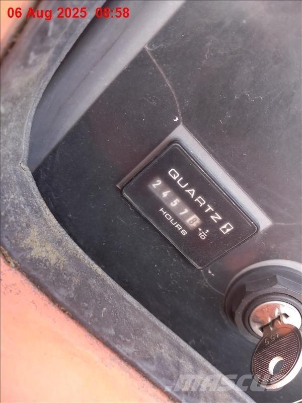 JLG 600 AJ Articulated boom lifts