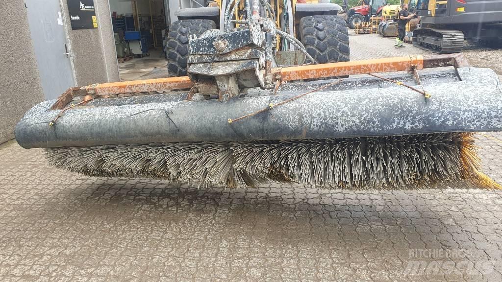  kost 335cm Other road and snow machines