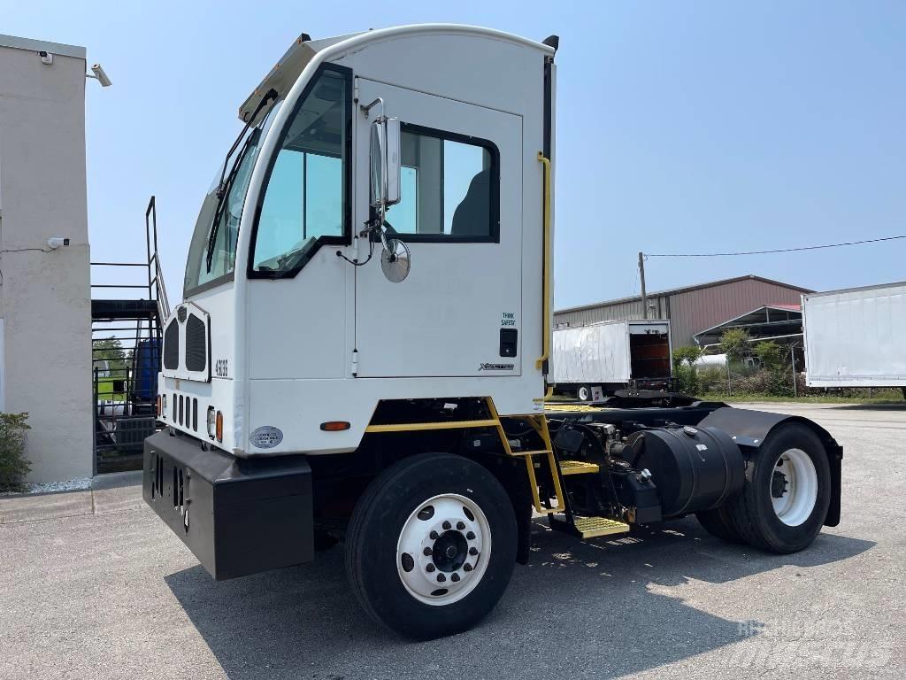 Autocar ACTT 42 Terminal tractors