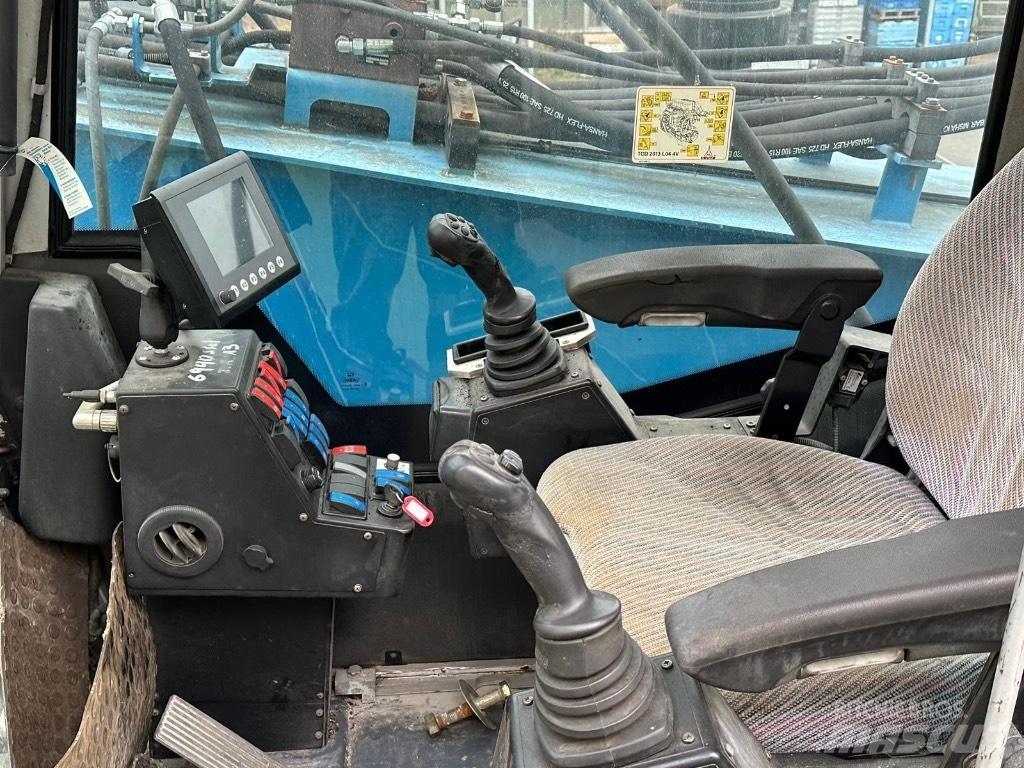 Fuchs MHL 474 Waste / industry handlers