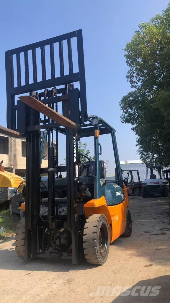 Toyota FD 50 Diesel trucks