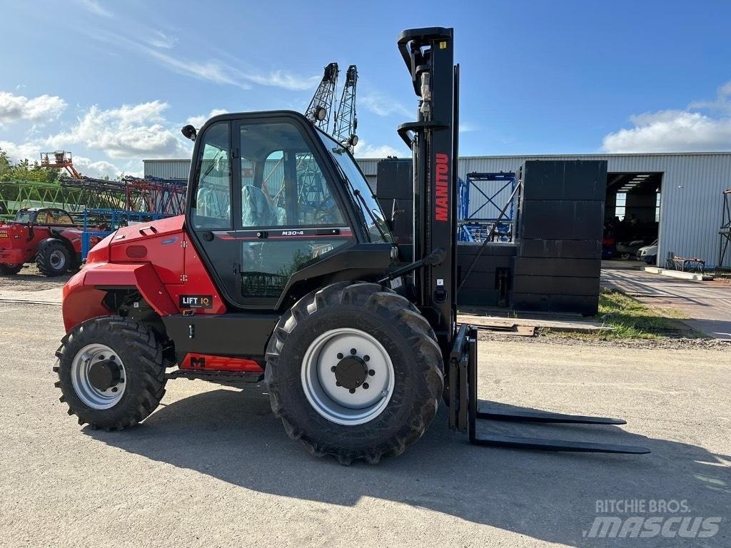 Manitou M 30.4 Rough terrain truck