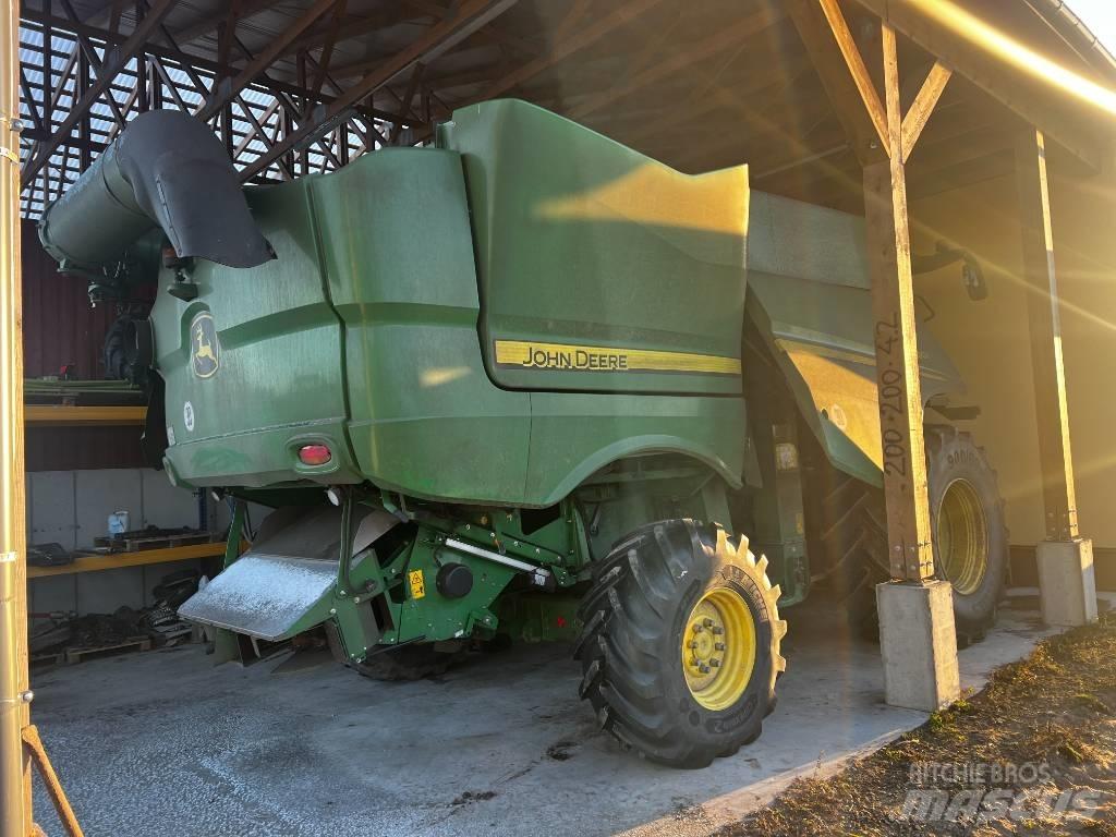 John Deere S 680 i Combine harvesters