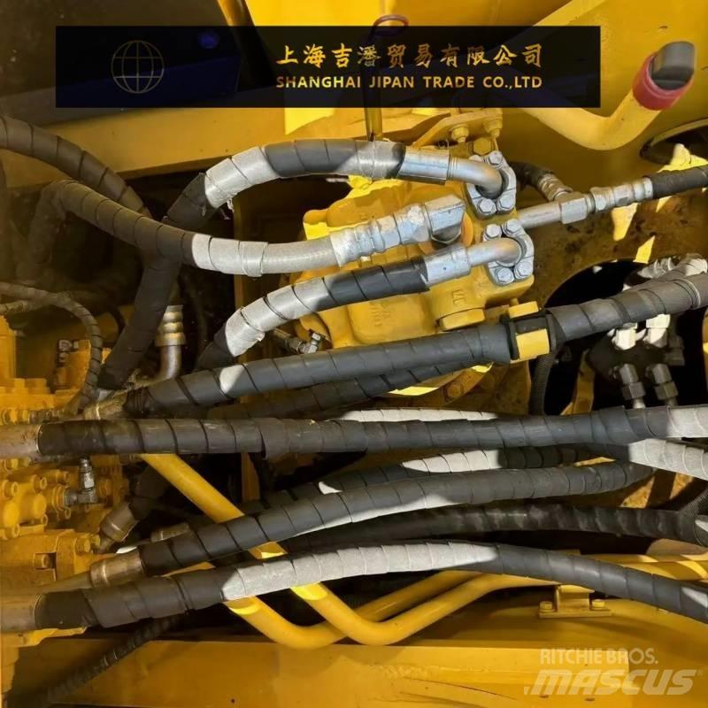 Komatsu PC 210 Crawler excavators