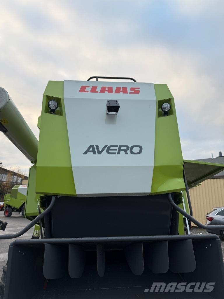 CLAAS Avero 240 Combine harvesters