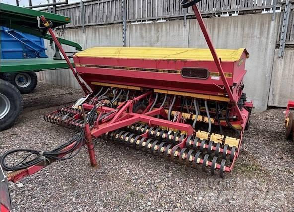 Väderstad Rapid400C Combination drills