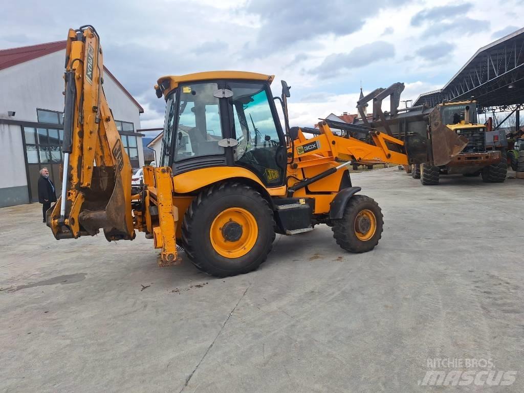 JCB 3CX Backhoe