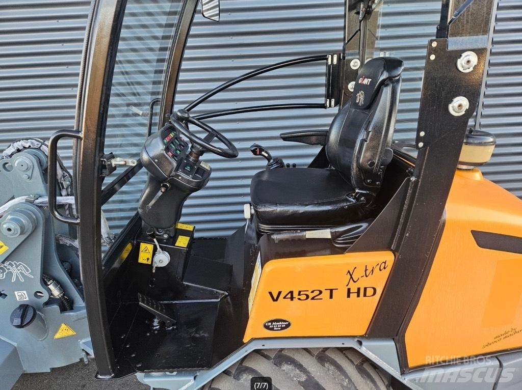GiANT v452t hd x-tra Mini loaders