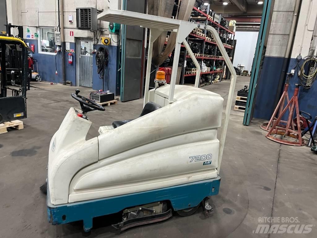Tennant 7200 Other groundscare machines
