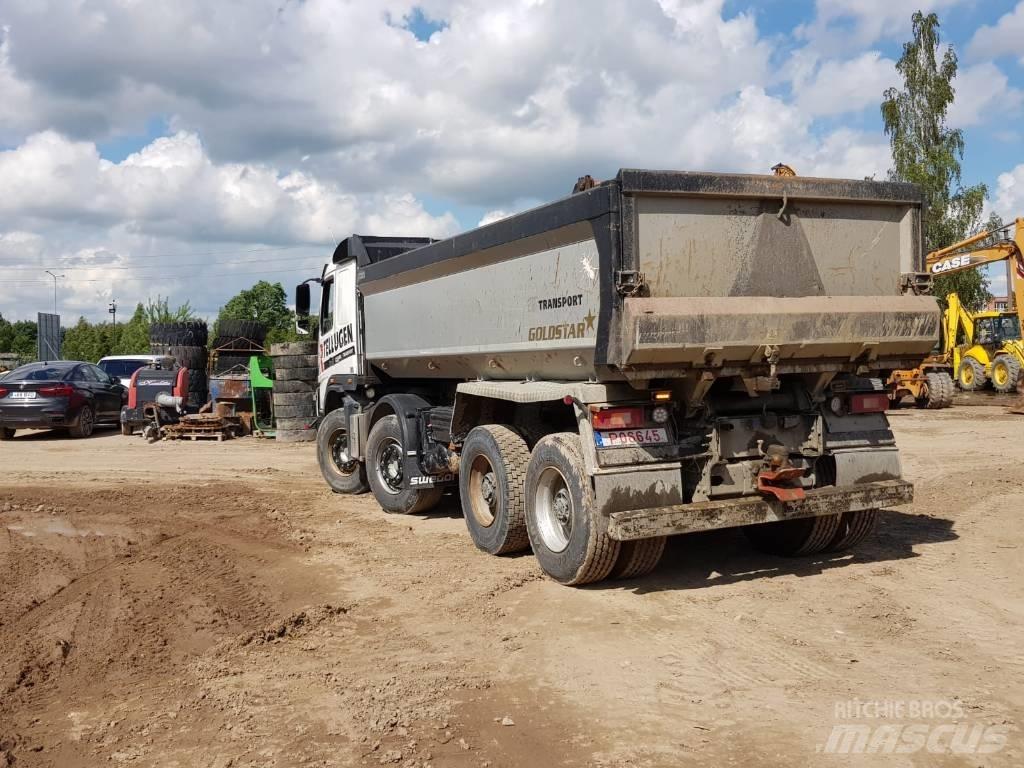 Volvo FMX 500 Skip bin truck
