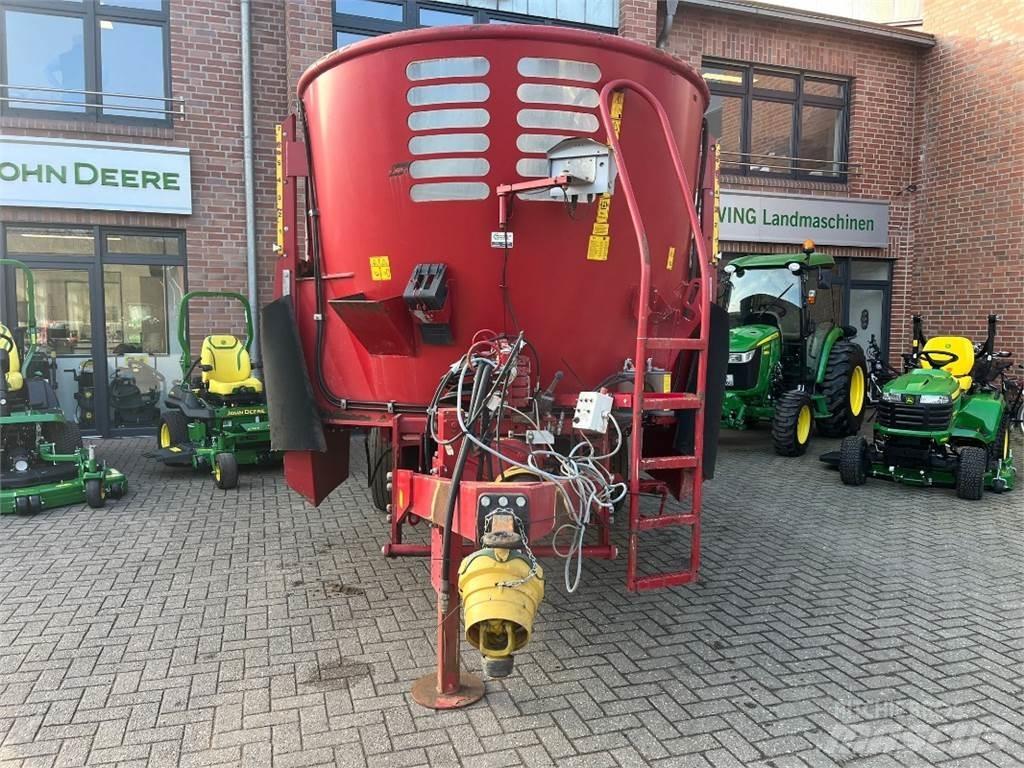 BvL V-Mix 17N 2S Feed mixer