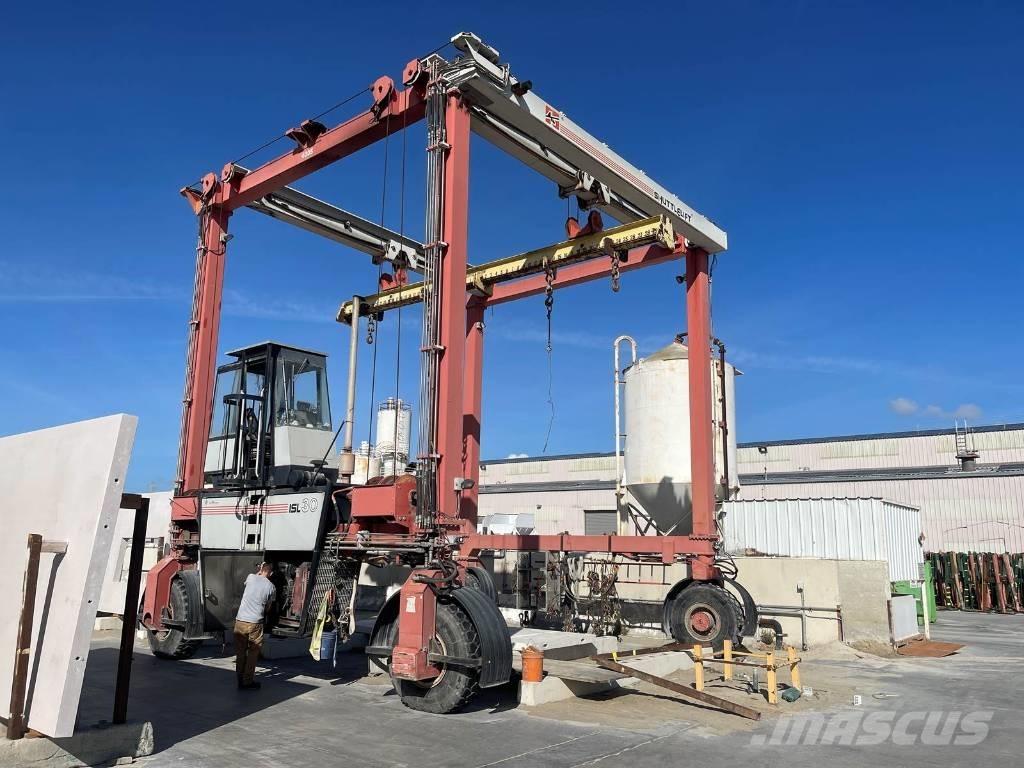 Shuttlelift ISL30 All terrain cranes
