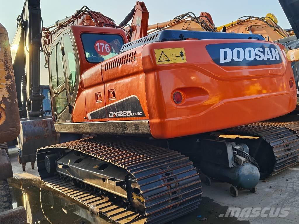 Doosan DX225LC-9C Crawler excavators