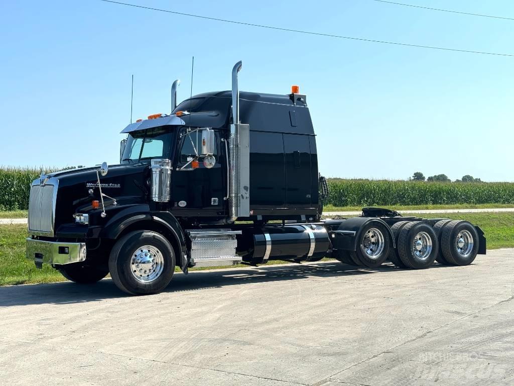 Western Star 4900 Prime Movers