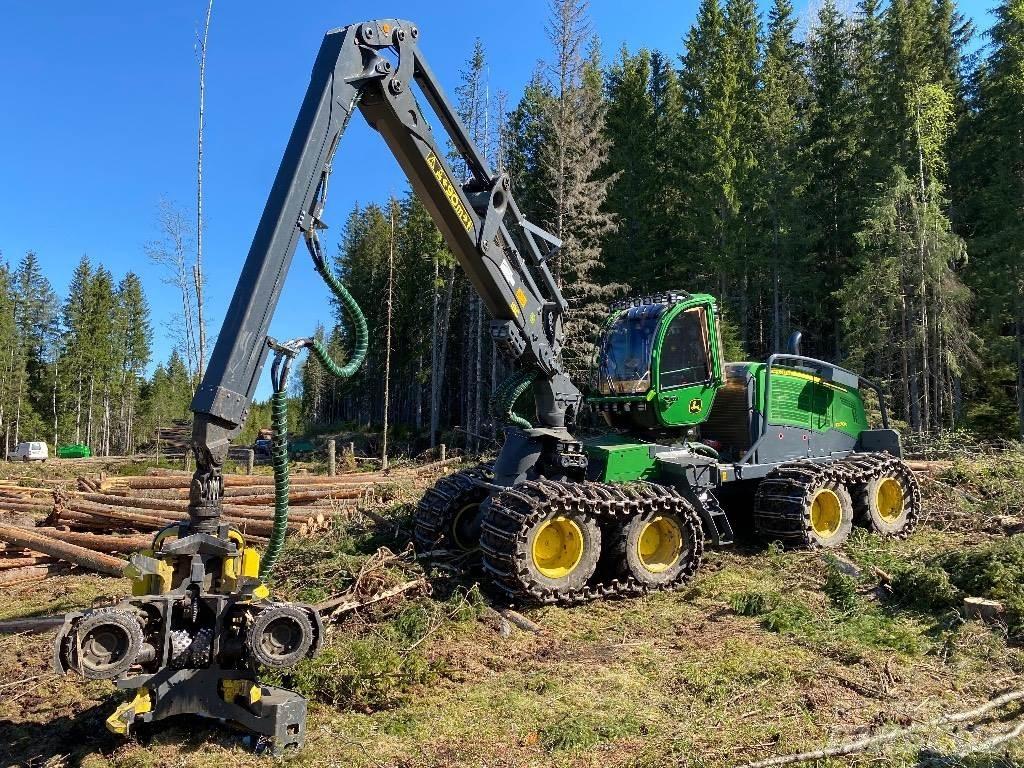 John Deere 1270 G Harvesters