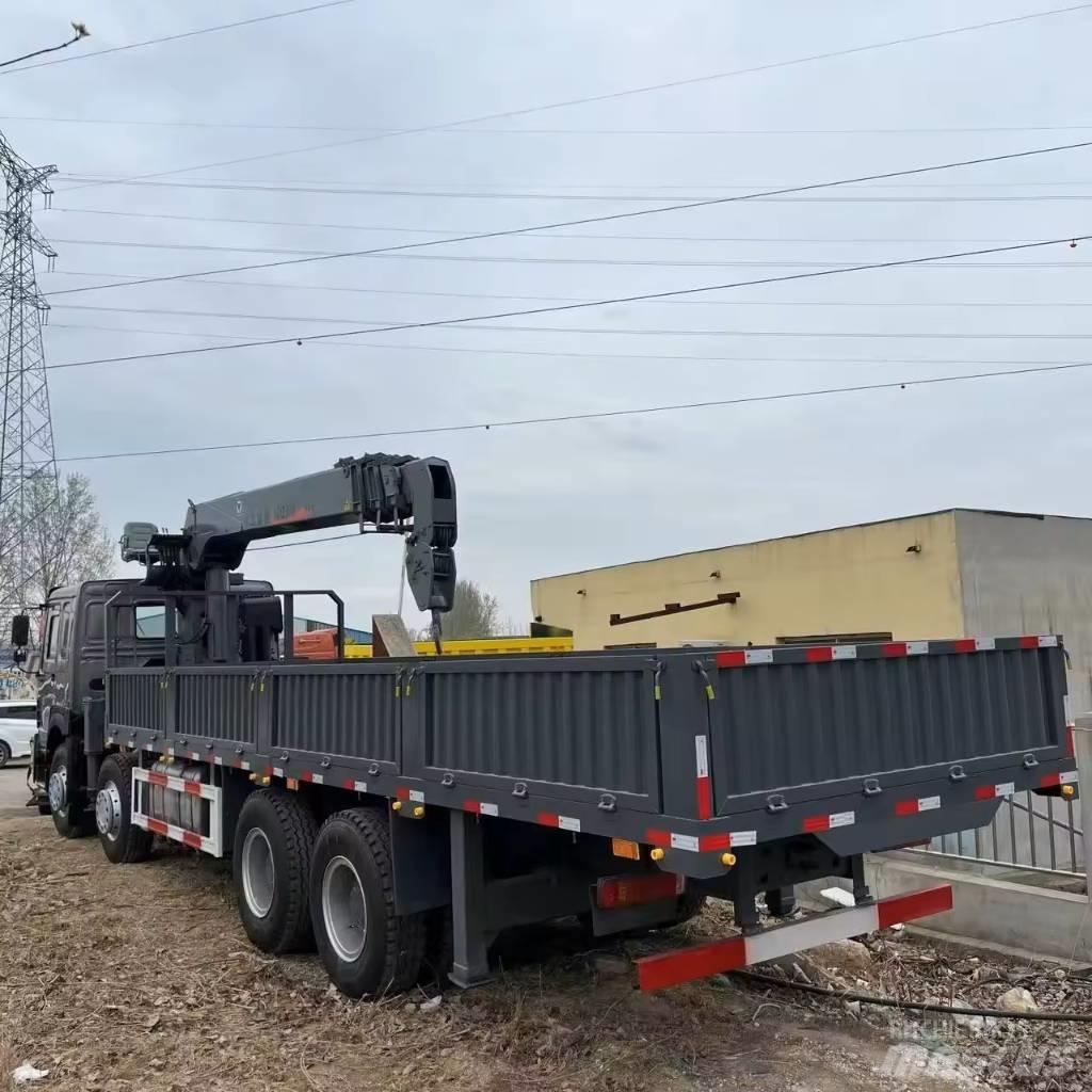 Howo 371 8x4 Truck mounted cranes